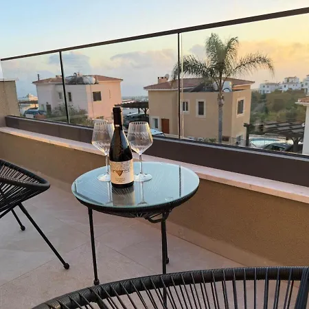 בית נופש Modern Luxury With Private Pool Tala